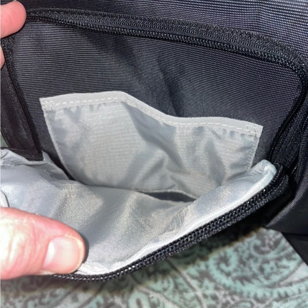 Tomtoc Protective Computer Shoulder Bag - Picture 6 of 10